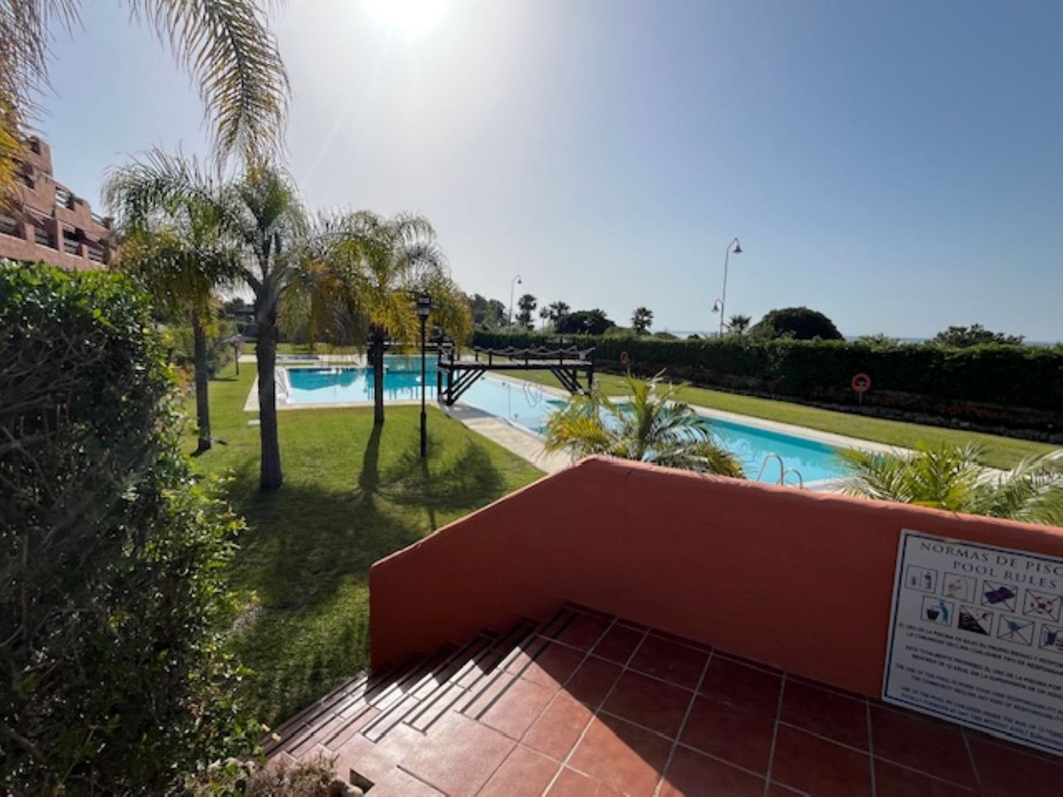 Appartement te koop in Estepona | 2 slaapkamers H5057623
