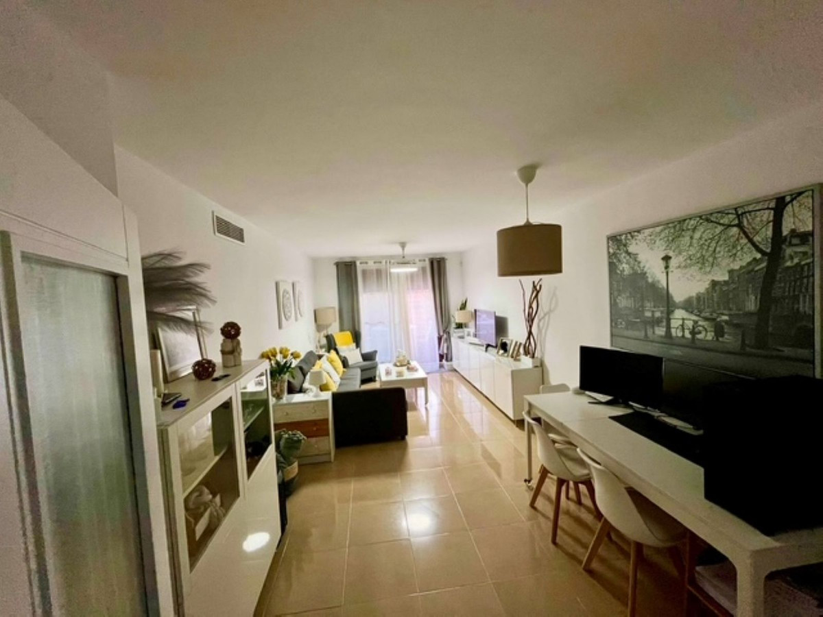 Appartement te koop in Estepona | 2 slaapkamers H5057623