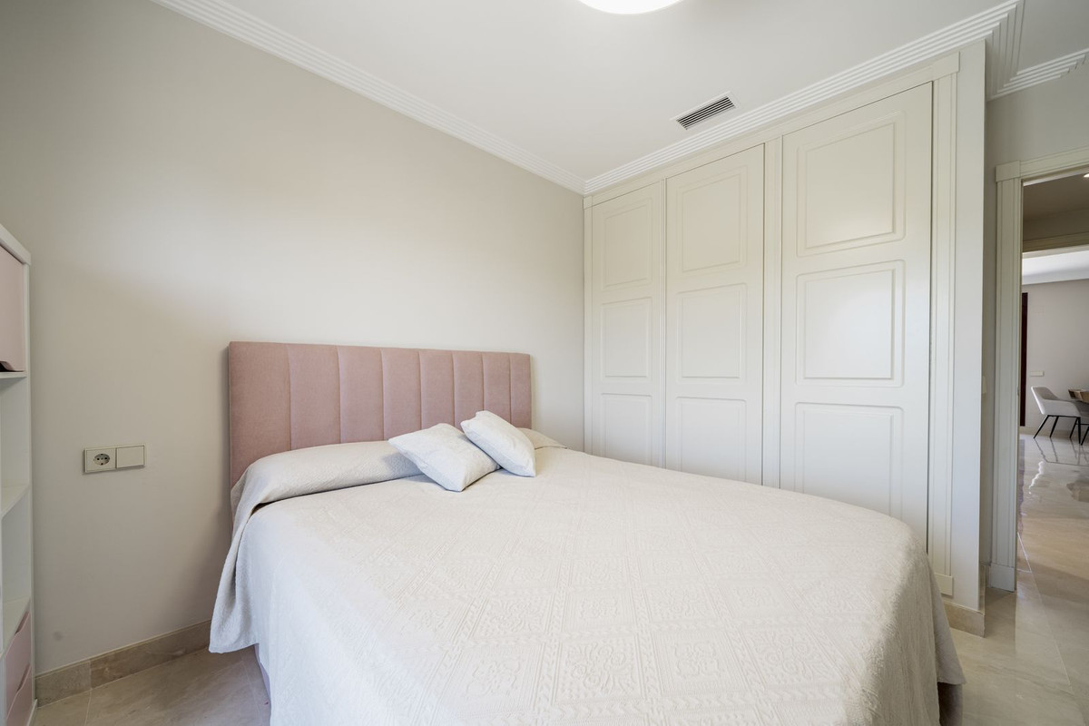 Appartement te koop in Estepona | 3 slaapkamers H5058337