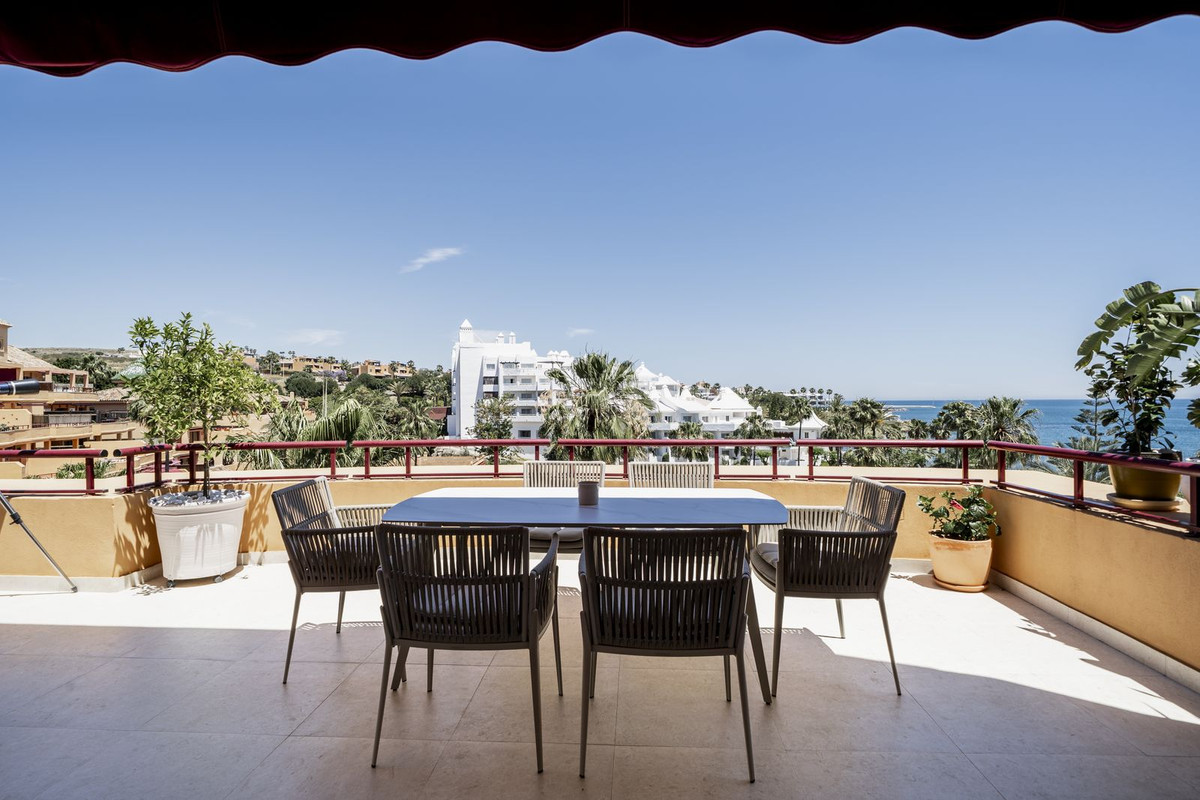 Appartement te koop in Estepona | 3 slaapkamers H5058337