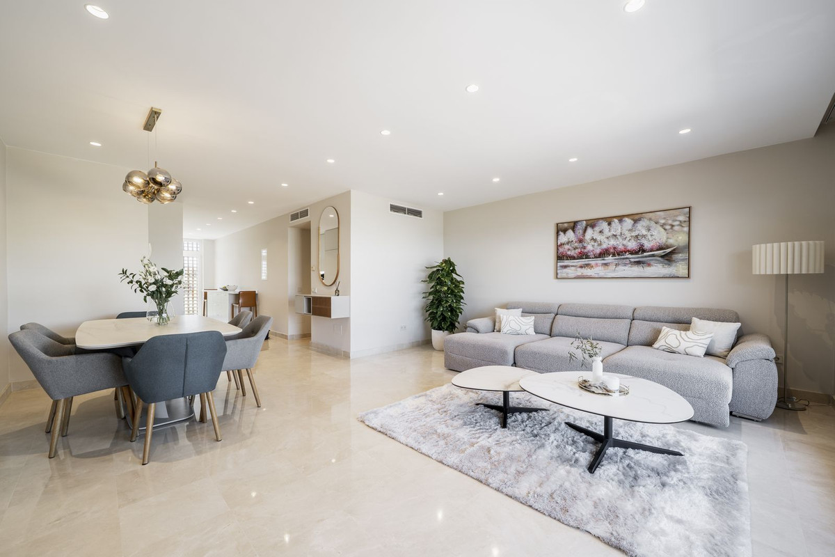 Appartement te koop in Estepona | 3 slaapkamers H5058337