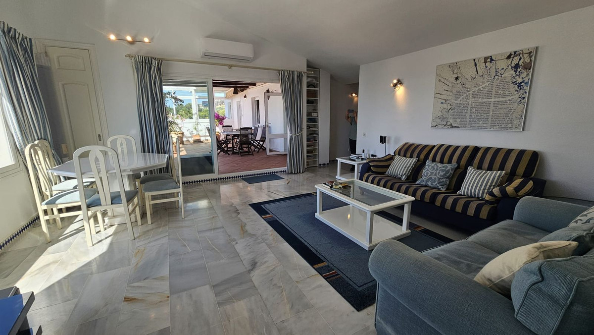 Appartement te koop in Estepona | 3 slaapkamers H5061061