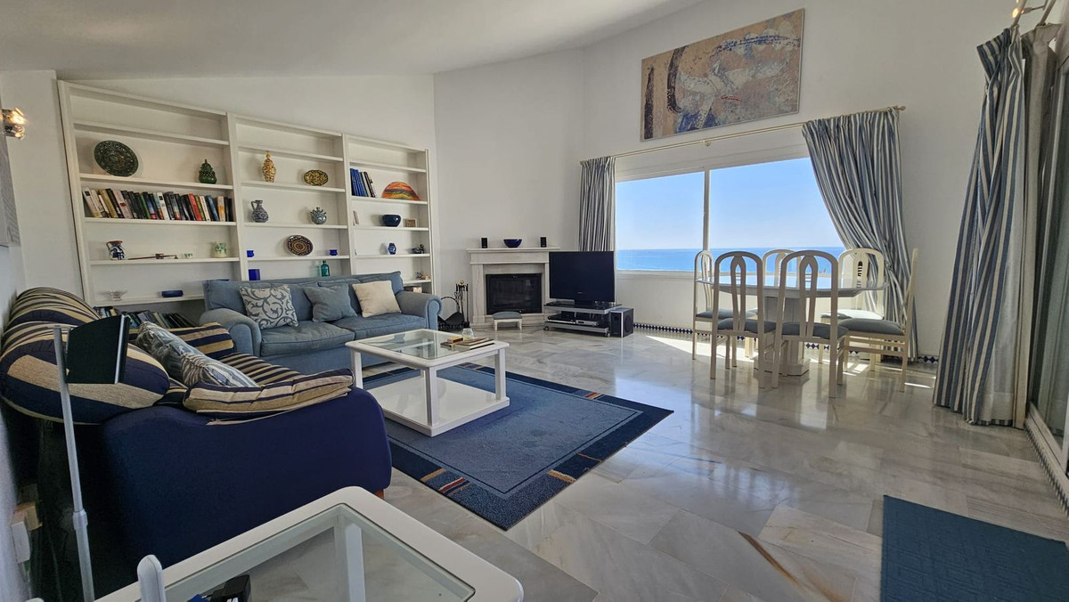 Appartement te koop in Estepona | 3 slaapkamers H5061061