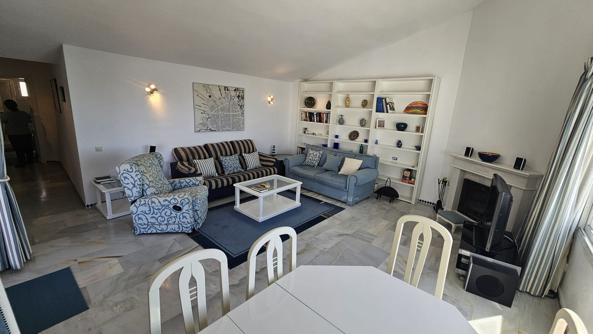 Appartement te koop in Estepona | 3 slaapkamers H5061061