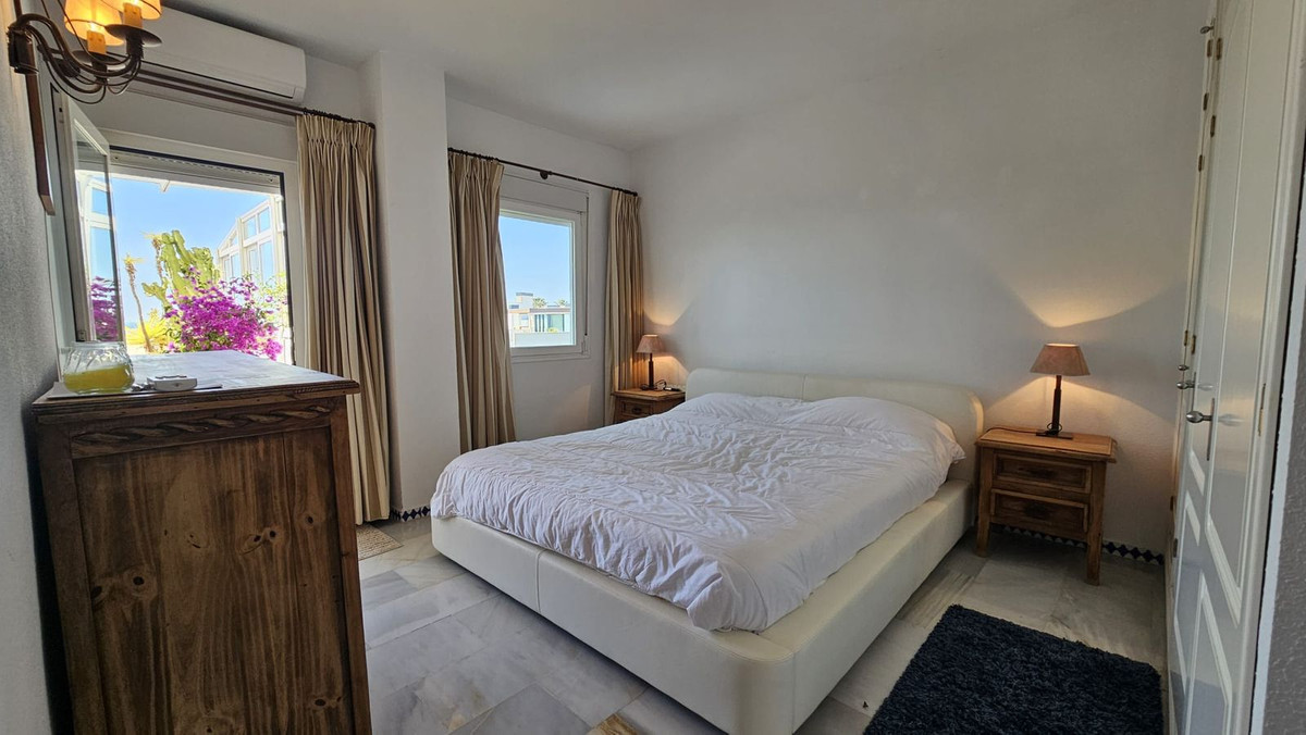 Appartement te koop in Estepona | 3 slaapkamers H5061061