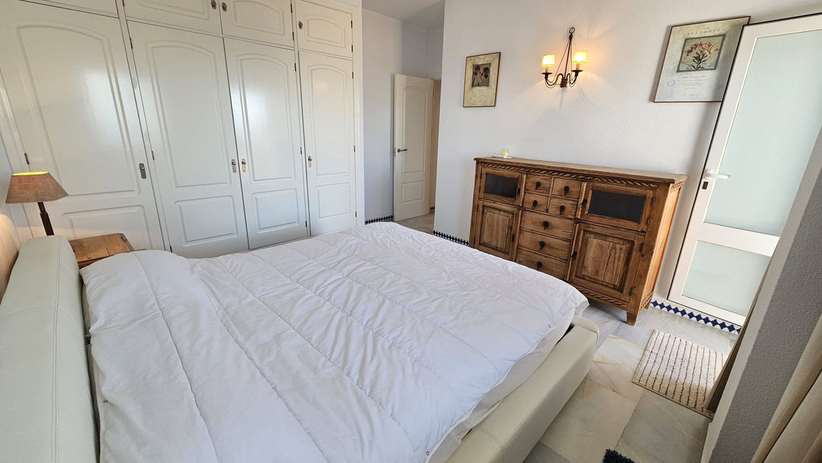 Appartement te koop in Estepona | 3 slaapkamers H5061061