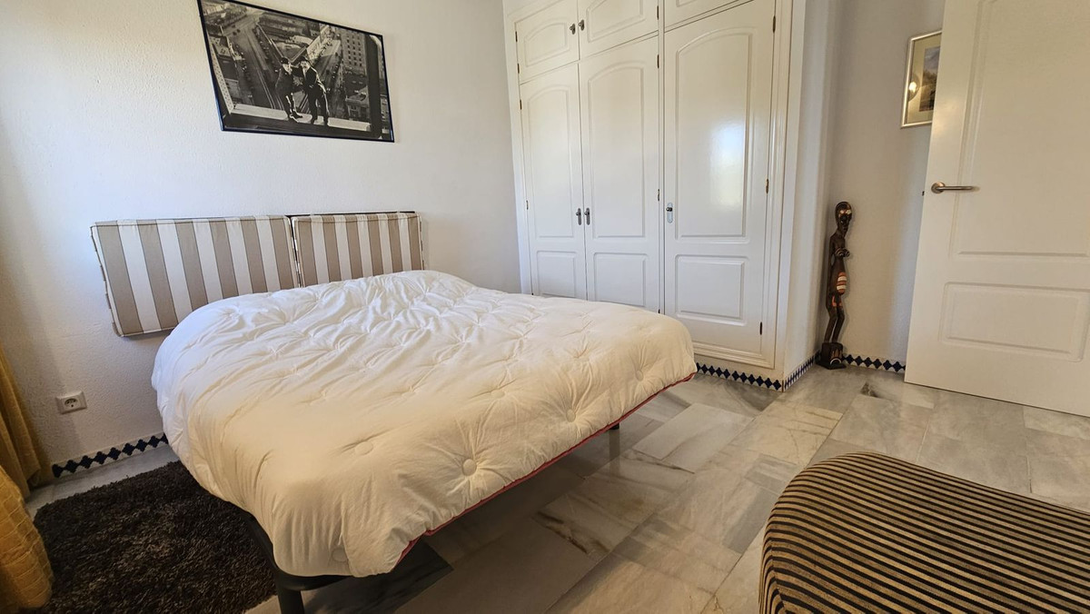 Appartement te koop in Estepona | 3 slaapkamers H5061061