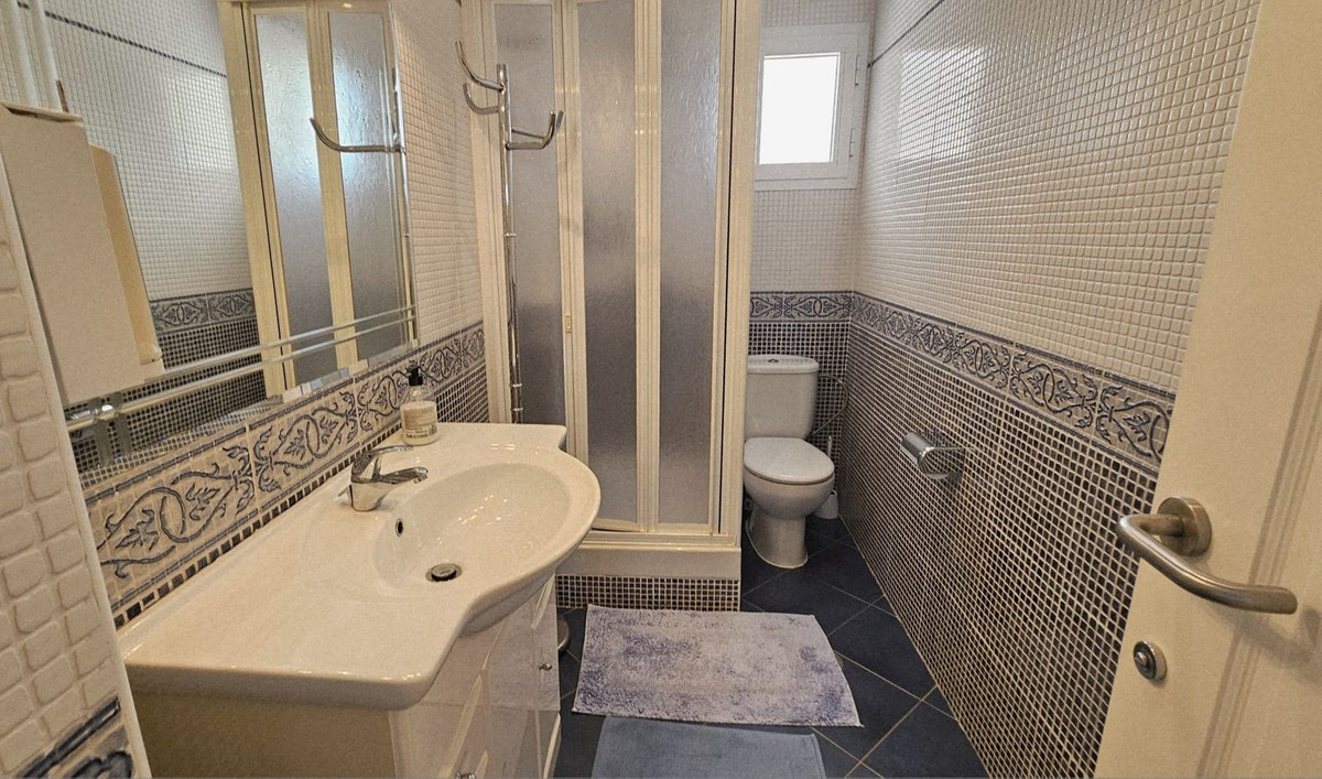 Appartement te koop in Estepona | 3 slaapkamers H5061061
