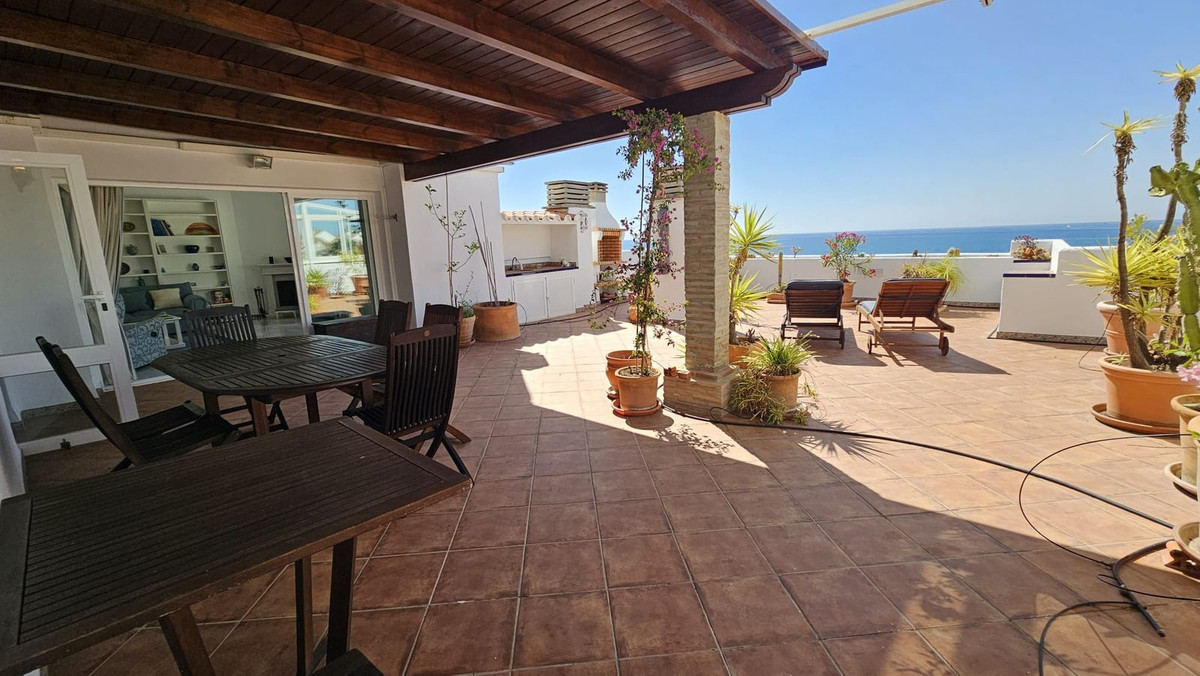 Appartement te koop in Estepona | 3 slaapkamers H5061061