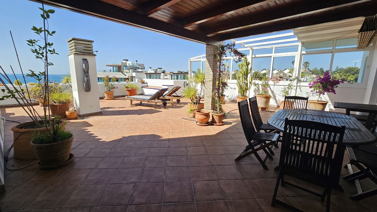 Appartement te koop in Estepona | 3 slaapkamers H5061061