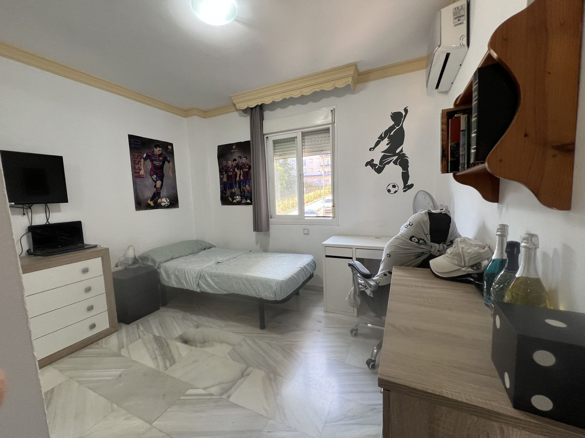 Appartement te koop in Estepona | 3 slaapkamers H5061088