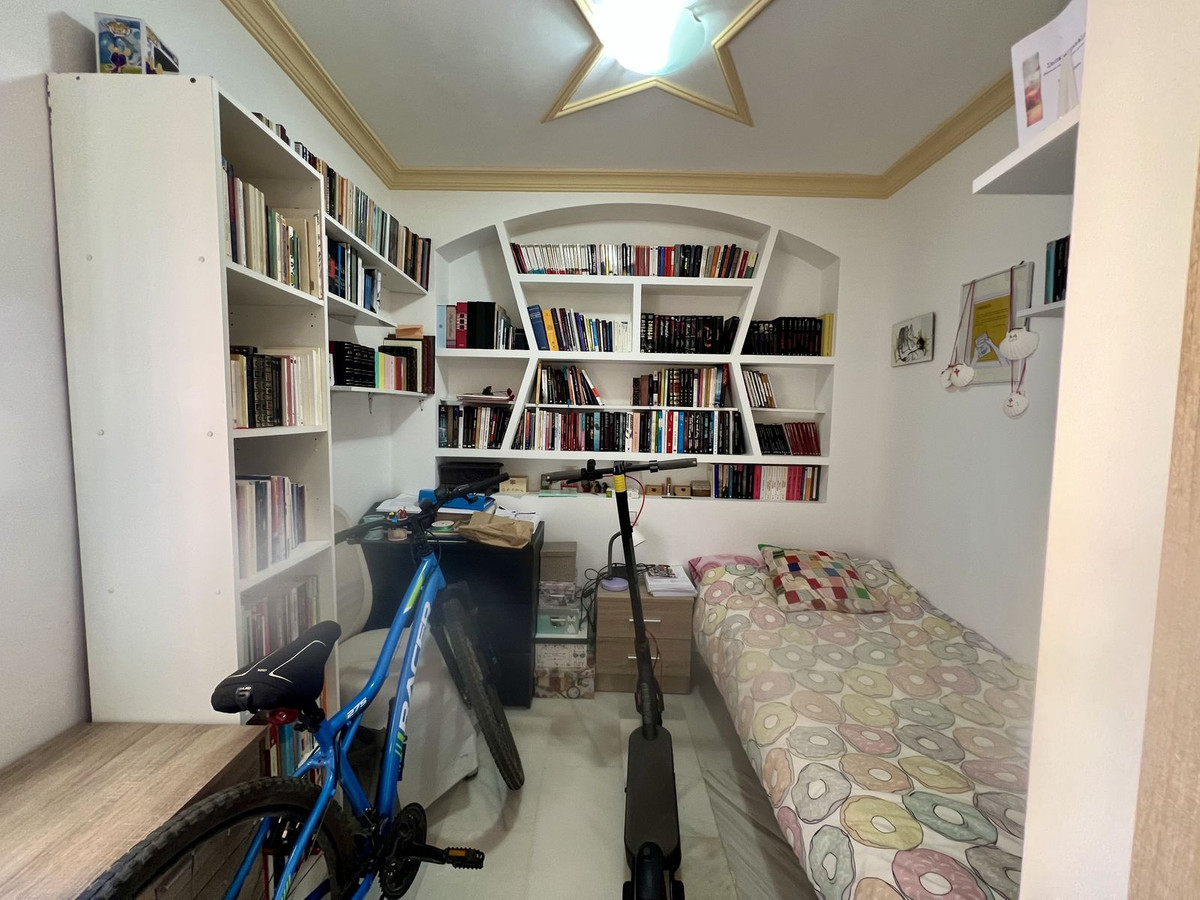 Appartement te koop in Estepona | 3 slaapkamers H5061088