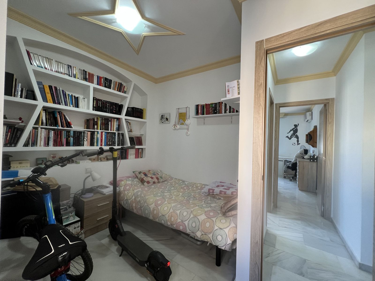 Appartement te koop in Estepona | 3 slaapkamers H5061088
