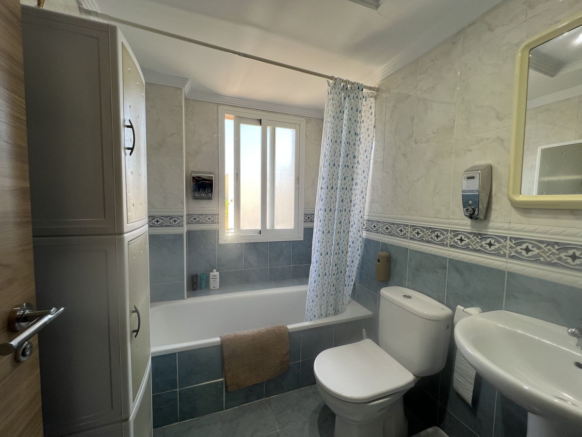 Appartement te koop in Estepona | 3 slaapkamers H5061088