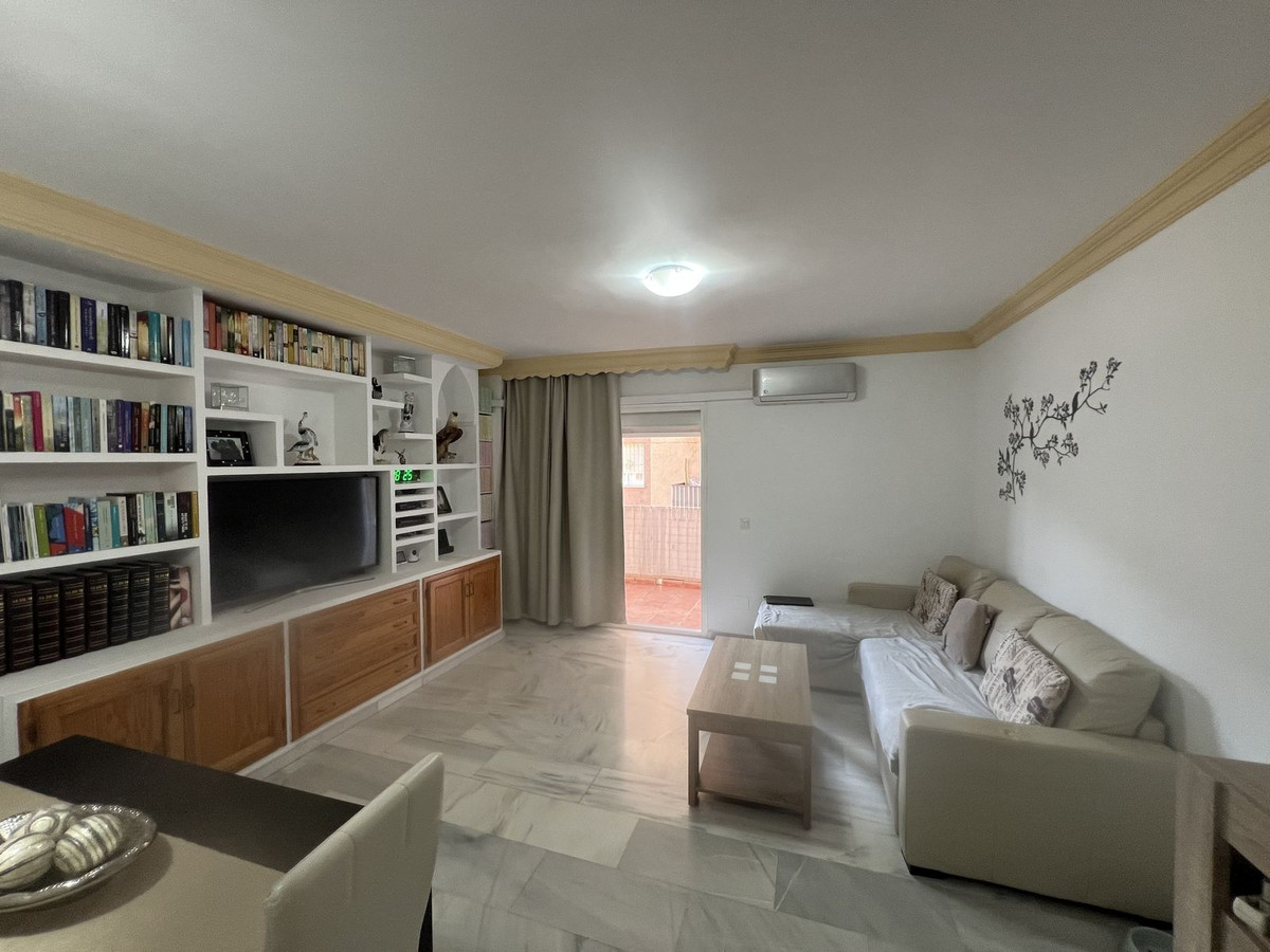 Appartement te koop in Estepona | 3 slaapkamers H5061088