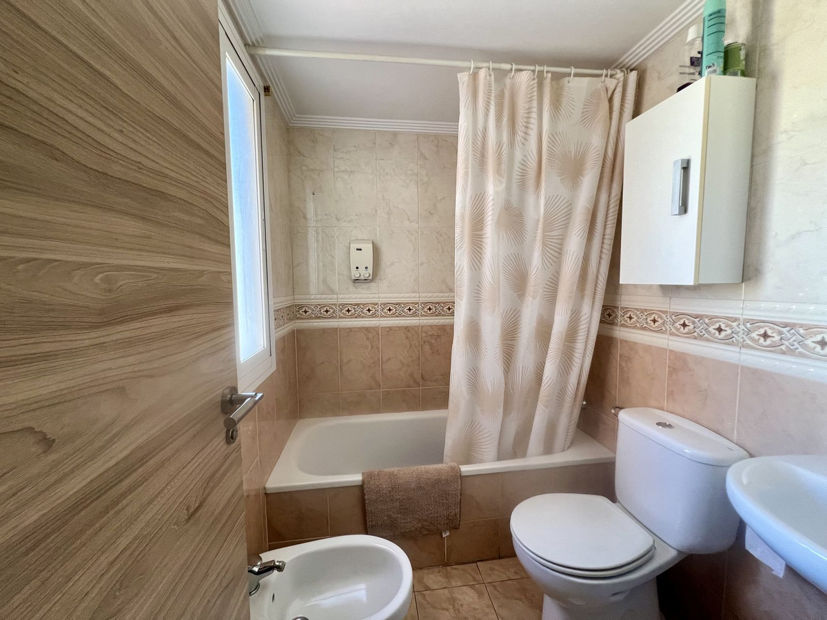 Appartement te koop in Estepona | 3 slaapkamers H5061088
