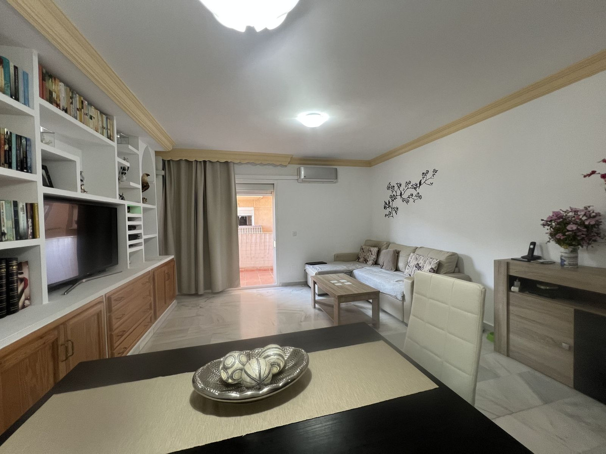 Appartement te koop in Estepona | 3 slaapkamers H5061088