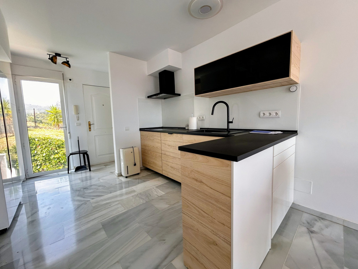 Appartement te koop in Estepona | 1 slaapkamers H5061268