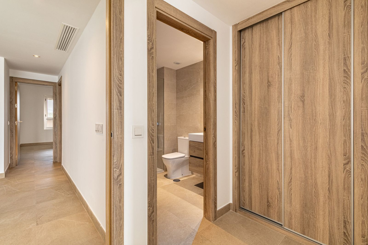 Penthouse te koop in Estepona | 2 slaapkamers H5062255