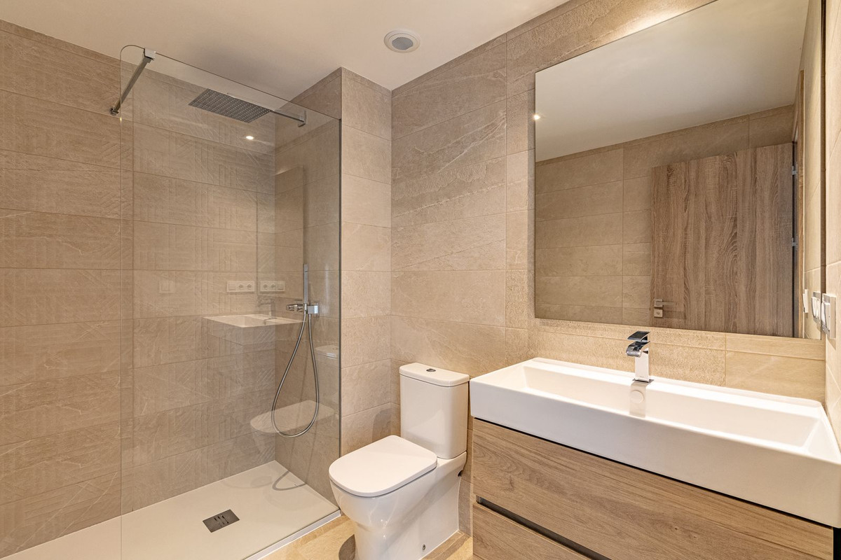 Penthouse te koop in Estepona | 2 slaapkamers H5062255