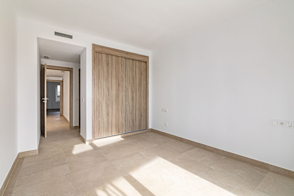 Penthouse te koop in Estepona | 2 slaapkamers H5062255