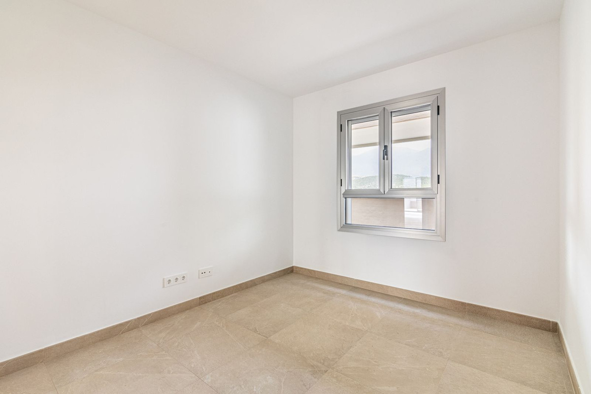 Penthouse te koop in Estepona | 2 slaapkamers H5062255