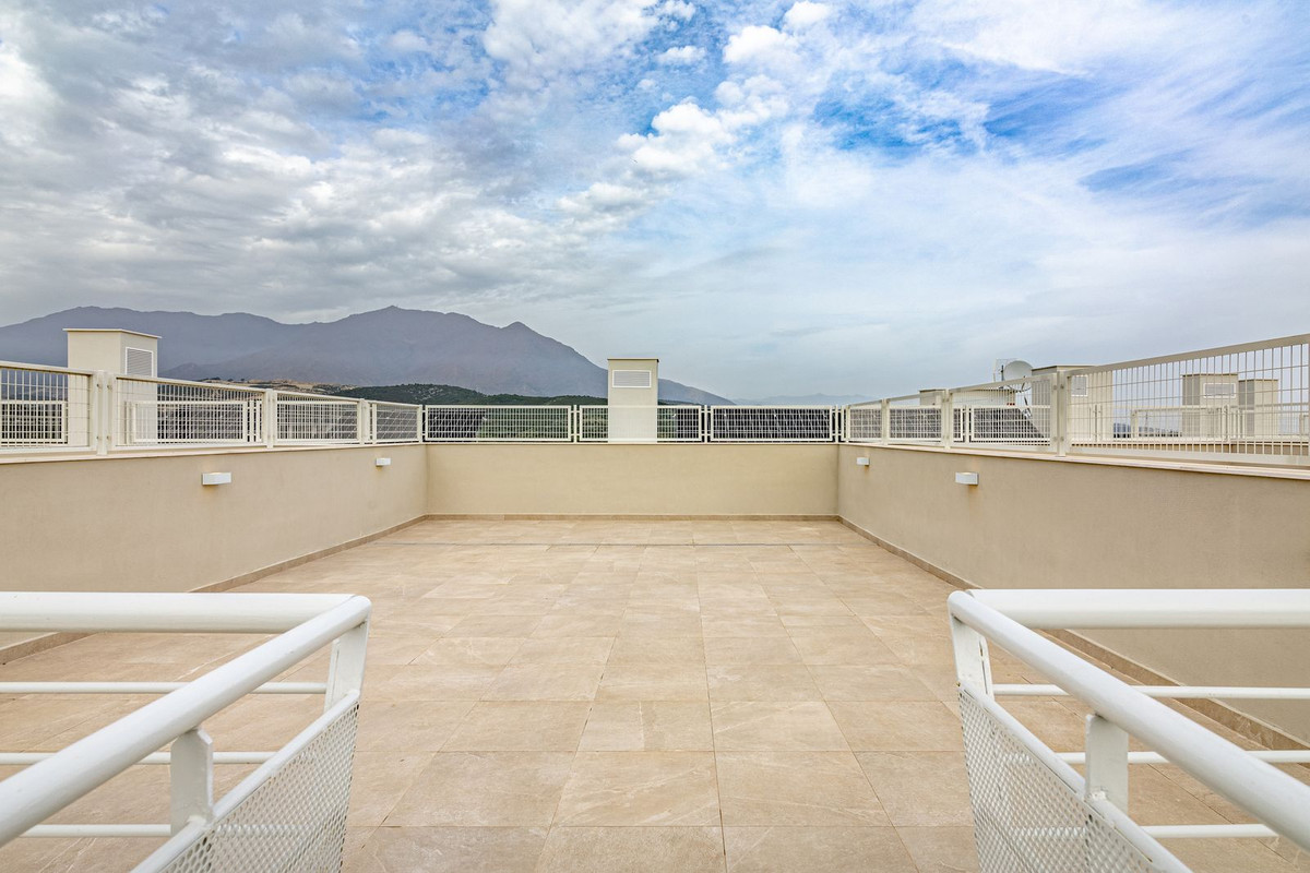 Penthouse te koop in Estepona | 2 slaapkamers H5062255