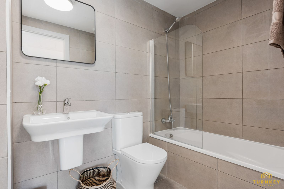 Penthouse te koop in Estepona | 2 slaapkamers H5062456