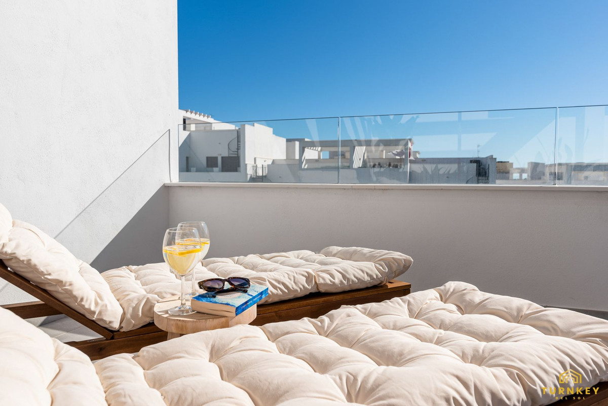 Penthouse te koop in Estepona | 2 slaapkamers H5062456