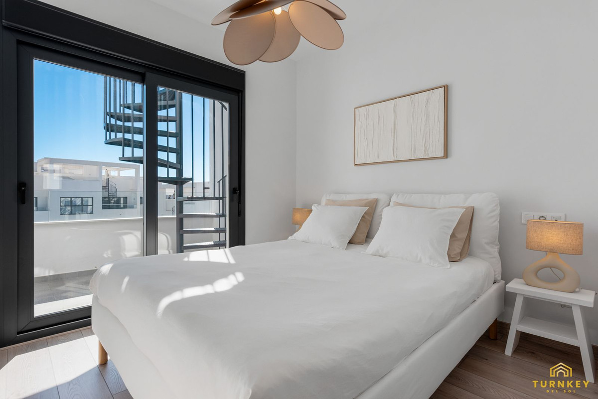 Penthouse te koop in Estepona | 2 slaapkamers H5062456