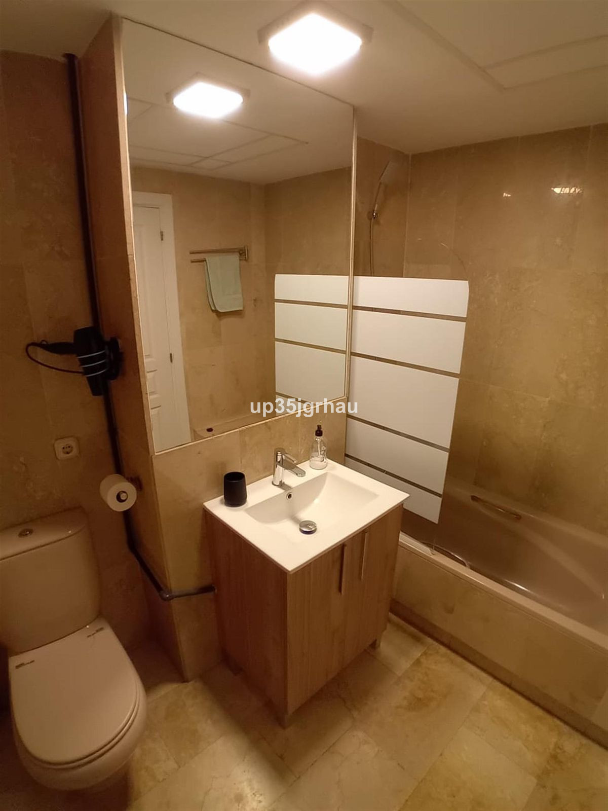 Appartement te koop in Estepona | 2 slaapkamers H5062648