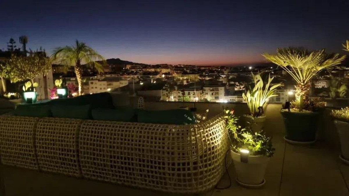 Penthouse te koop in Estepona | 2 slaapkamers H5063341