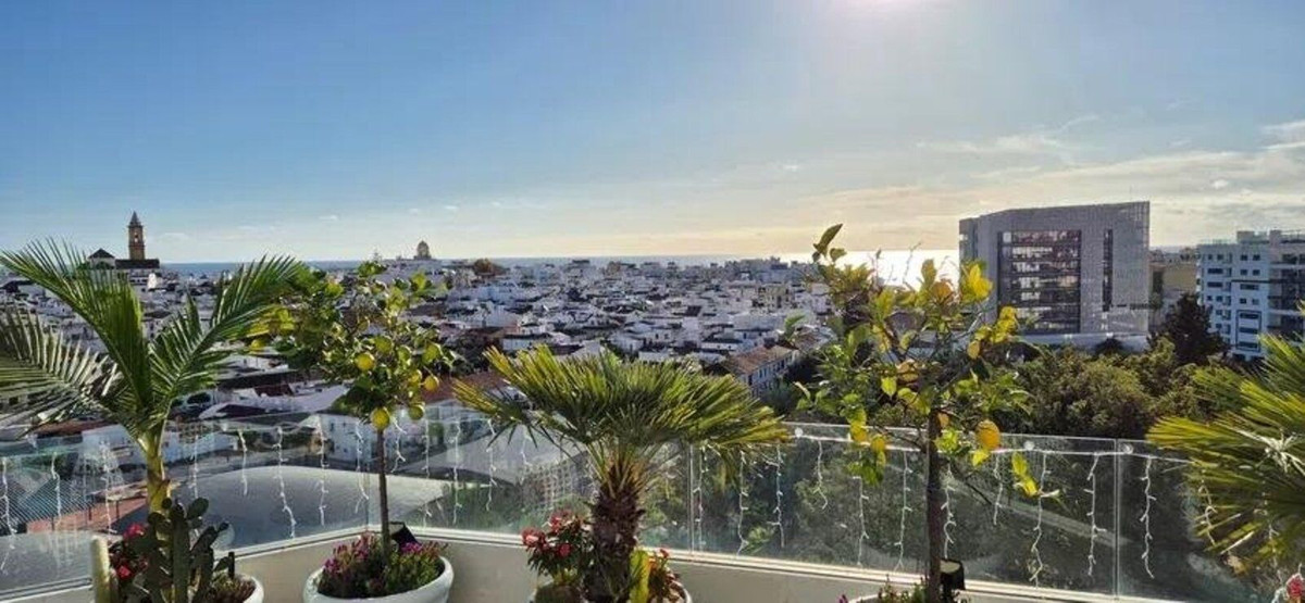 Penthouse te koop in Estepona | 2 slaapkamers H5063341