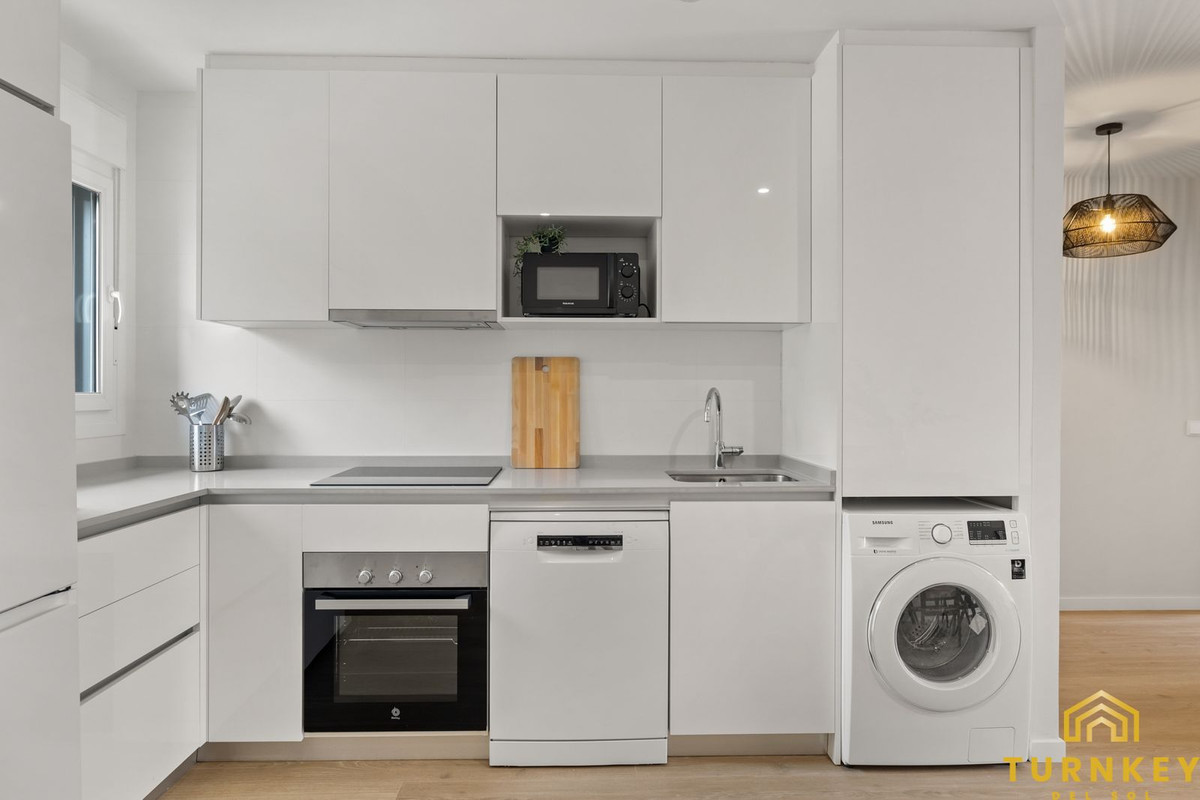 Appartement te koop in Estepona | 2 slaapkamers H5064985