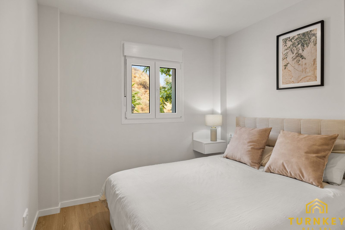 Appartement te koop in Estepona | 2 slaapkamers H5064985