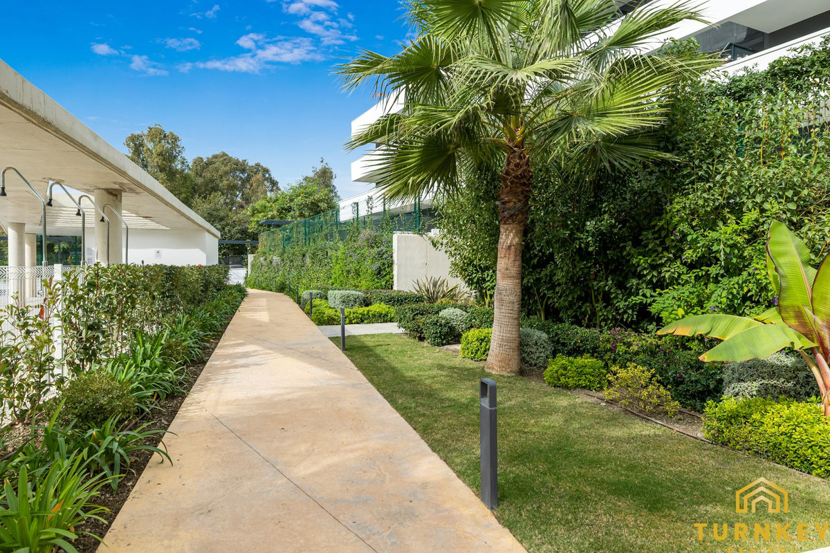 Appartement te koop in Estepona | 2 slaapkamers H5064985