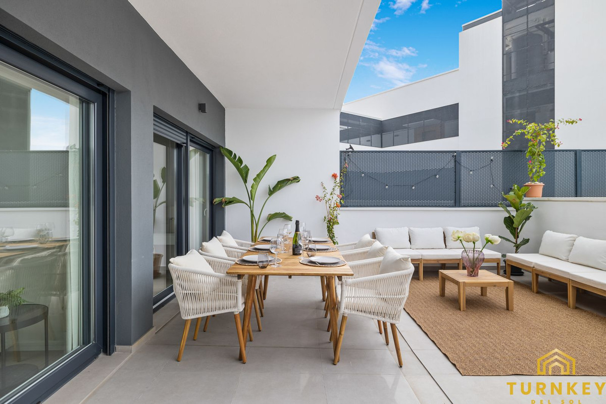 Appartement te koop in Estepona | 2 slaapkamers H5064985