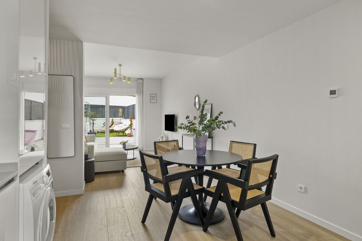 Appartement te koop in Estepona | 2 slaapkamers H5064985