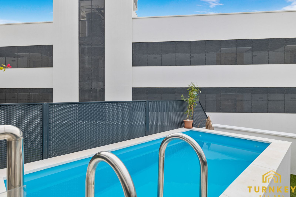 Appartement te koop in Estepona | 2 slaapkamers H5064985