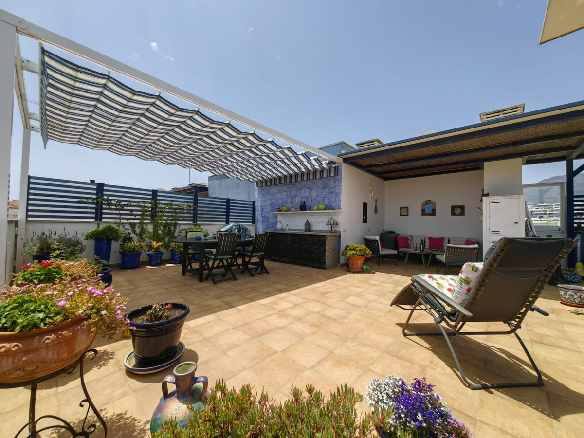 Appartement te koop in Estepona | 3 slaapkamers H5065132