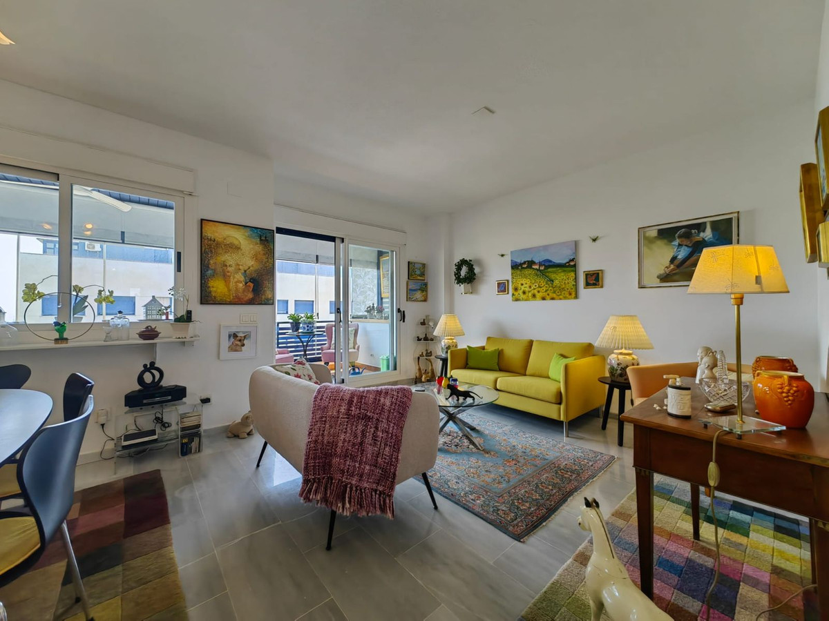 Appartement te koop in Estepona | 3 slaapkamers H5065132