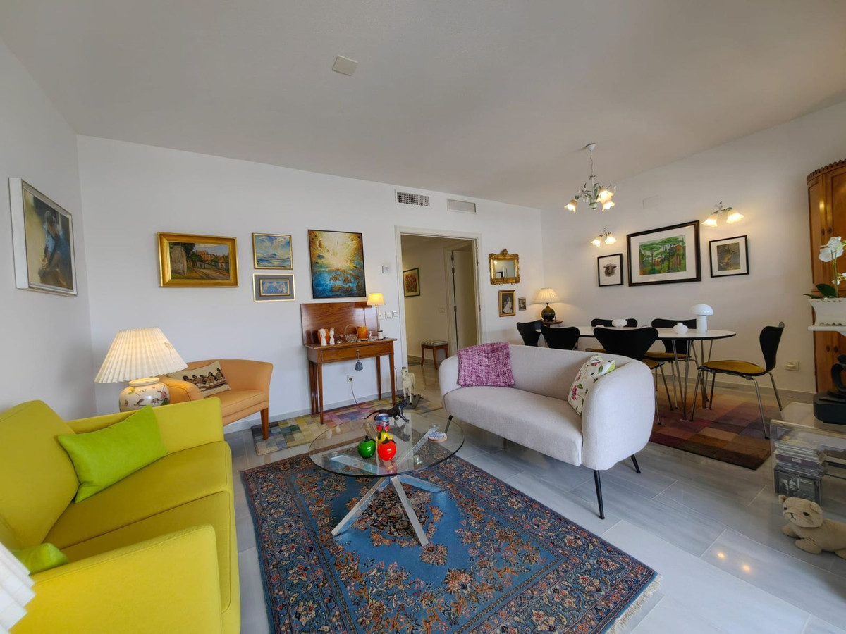 Appartement te koop in Estepona | 3 slaapkamers H5065132