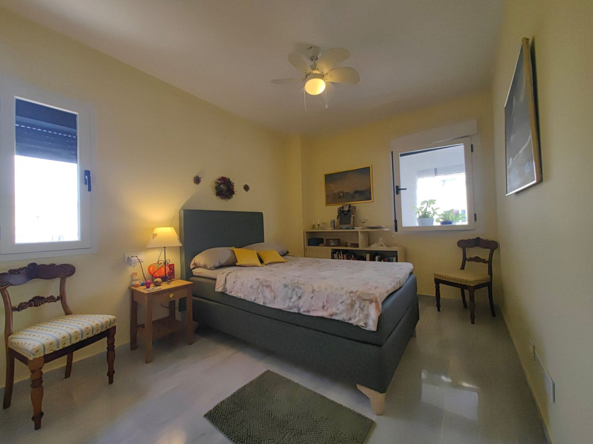 Appartement te koop in Estepona | 3 slaapkamers H5065132