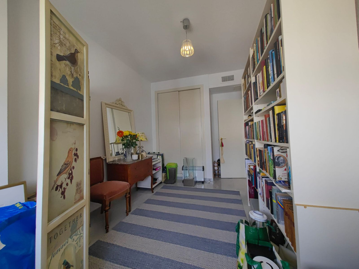 Appartement te koop in Estepona | 3 slaapkamers H5065132