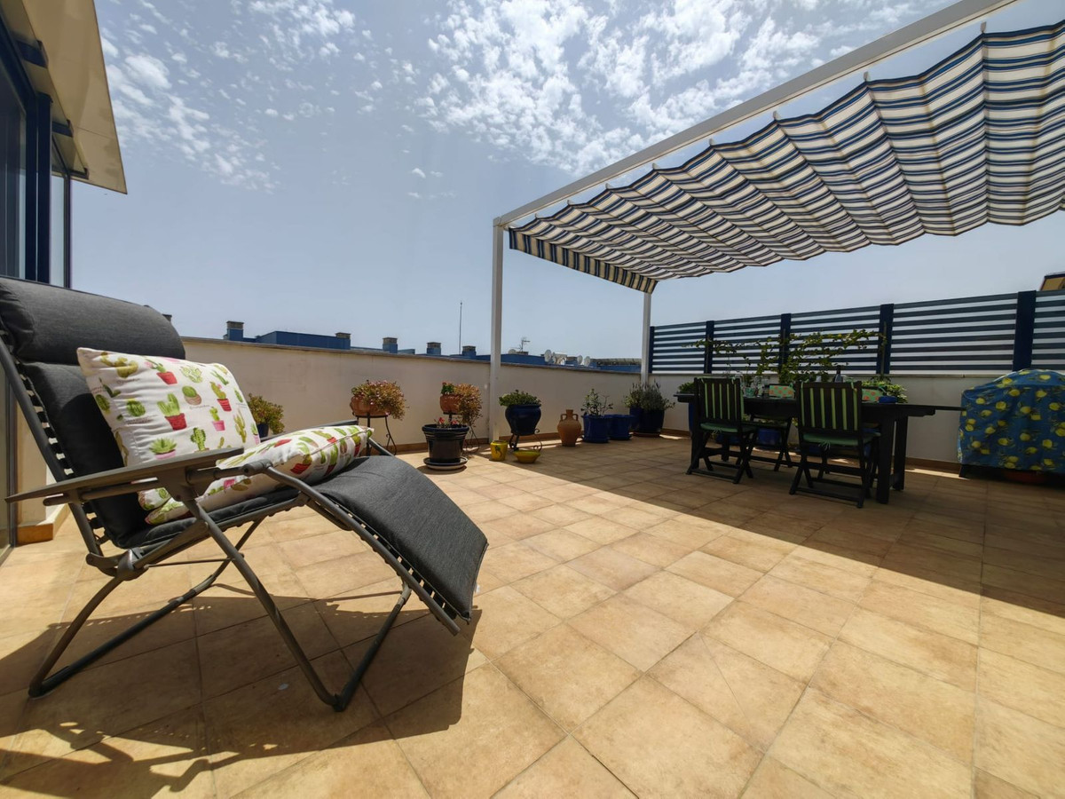Appartement te koop in Estepona | 3 slaapkamers H5065132