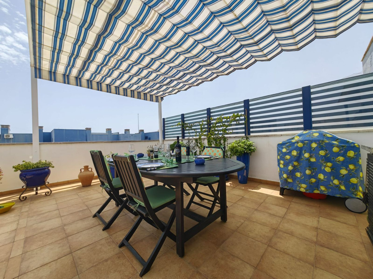 Appartement te koop in Estepona | 3 slaapkamers H5065132