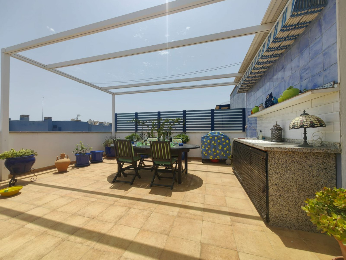 Appartement te koop in Estepona | 3 slaapkamers H5065132