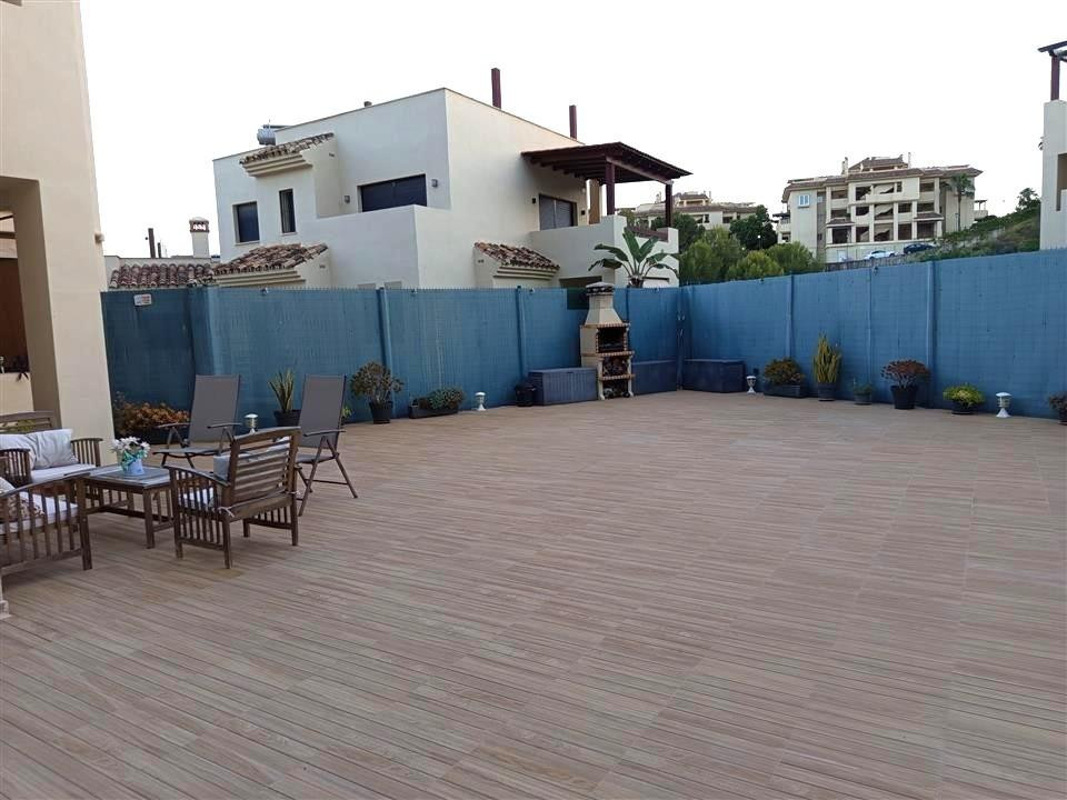 Appartement te koop in Estepona | 3 slaapkamers H5065387