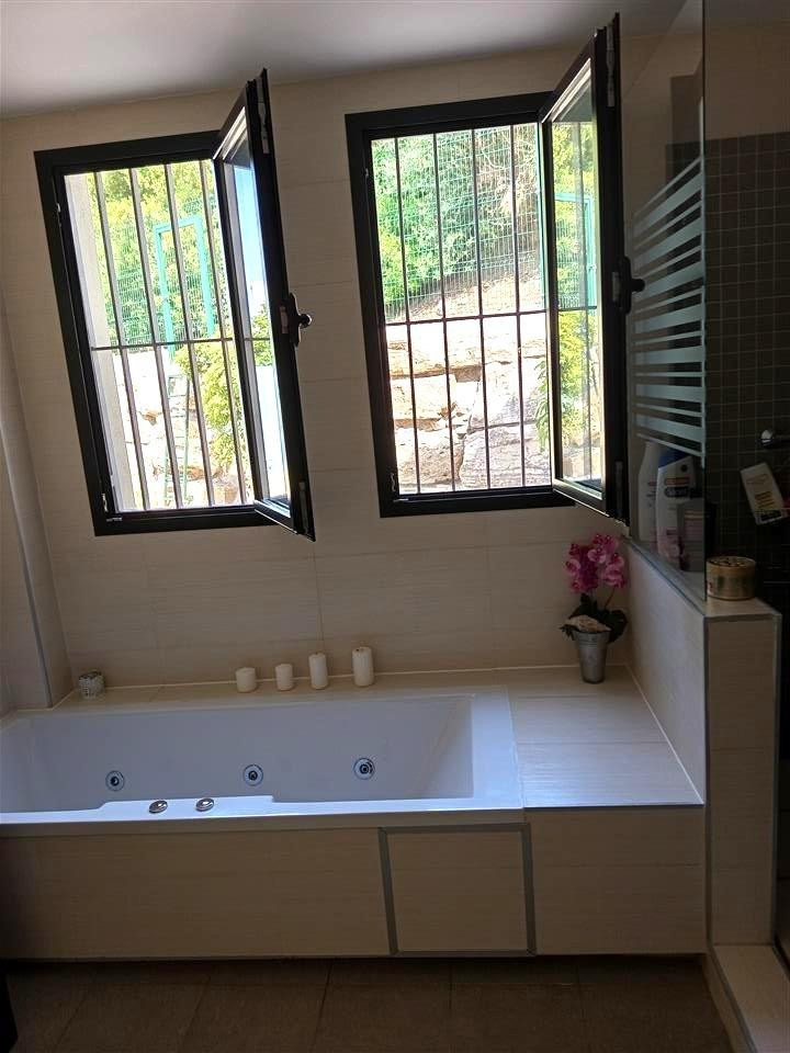 Appartement te koop in Estepona | 3 slaapkamers H5065387