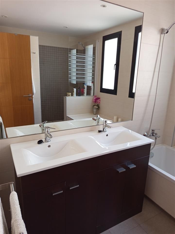 Appartement te koop in Estepona | 3 slaapkamers H5065387
